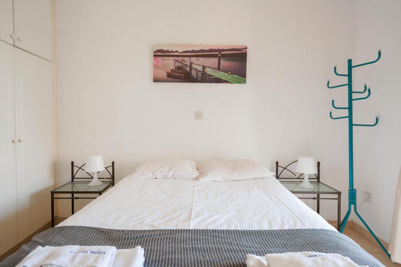 Resitour - Regina Gardens Apartman Paphos Kültér fotó